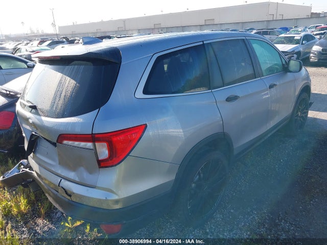 Honda PILOT LX 2019 5FNYF5H12KB010772 Image 4
