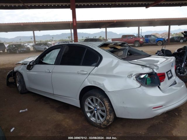 WBA8E1G50JNU93000 BMW 320i
