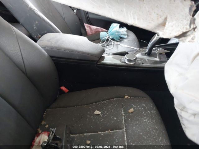 WBA8E1G50JNU93000 BMW 320i
