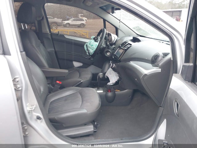 Chevrolet Spark 1lt Auto 2014 KL8CD6S95EC561437 Image 5