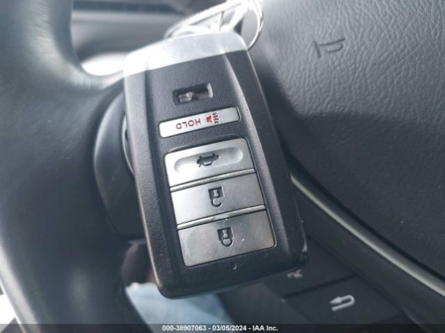 19UDE2F33JA000961 Acura Ilx Acurawatch Plus Package