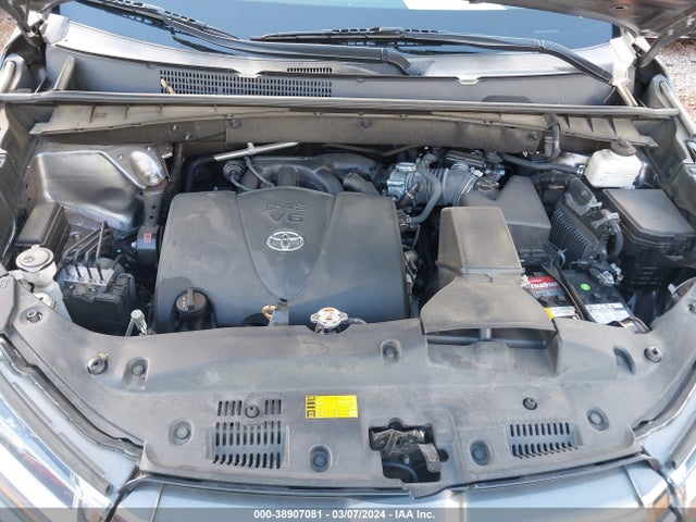 Toyota Highlander Limited 2017 5TDDZRFH7HS463920 Image 10