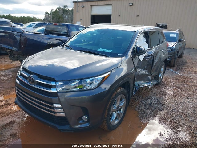 Toyota Highlander Limited 2017 5TDDZRFH7HS463920 Image 2