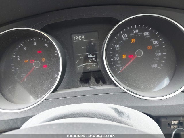 3VWDB7AJ3JM215668 Volkswagen Jetta 1.4t Se/1.4t Wolfsburg Edition