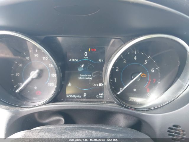 SADCJ2FX3KA369219 Jaguar F-pace 25t Premium