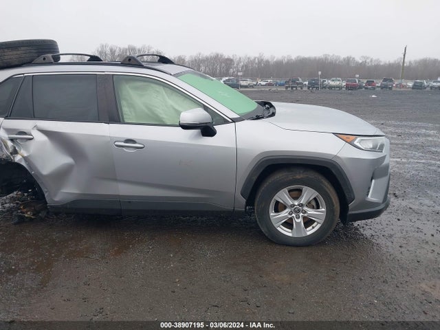 Toyota Rav4 Xle 2019 JTMP1RFV6KD520279 Image 14