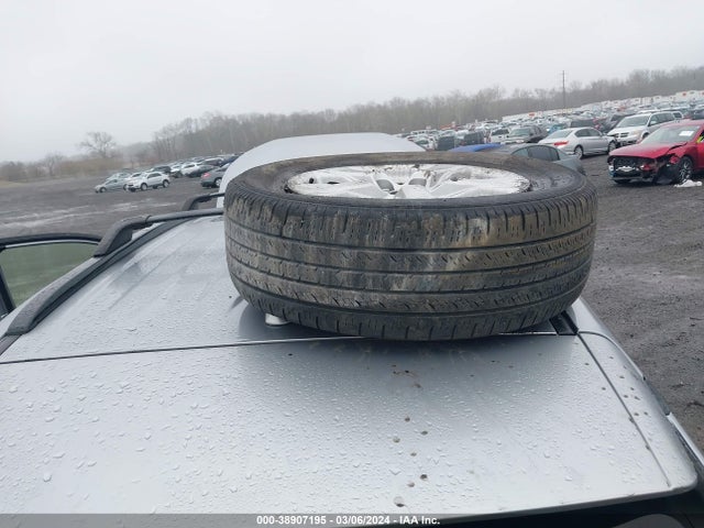 Toyota Rav4 Xle 2019 JTMP1RFV6KD520279 Image 12