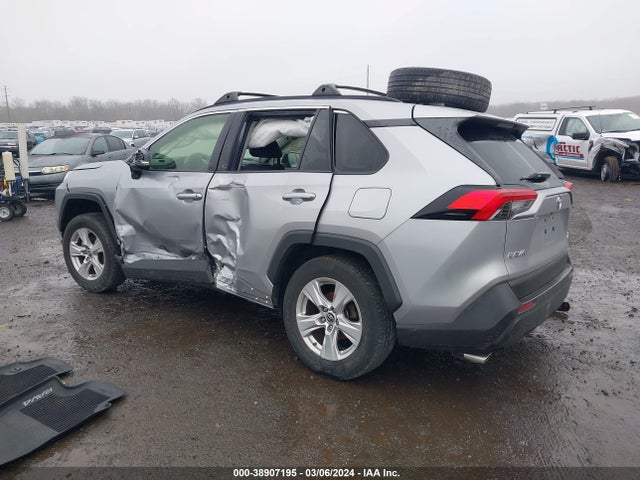 Toyota Rav4 Xle 2019 JTMP1RFV6KD520279 Image 3