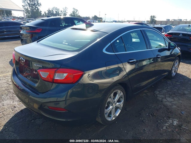 Chevrolet Cruze Premier Auto 2018 1G1BF5SM3J7215779 Image 4