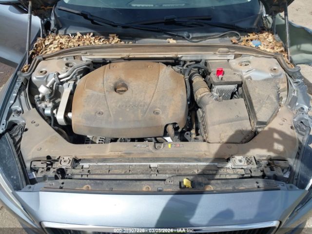 7JRA22TK0LG060476 Volvo S60 T6 Momentum