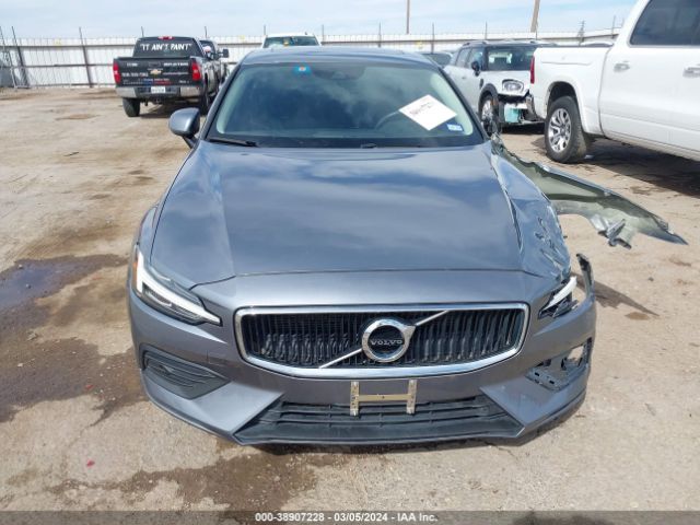 7JRA22TK0LG060476 Volvo S60 T6 Momentum