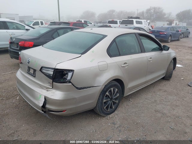 3VW267AJ8GM272159 Volkswagen Jetta 1.4t S