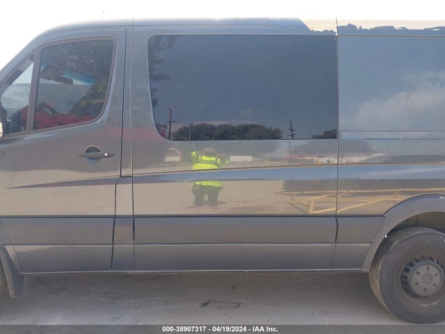 WD4PE7CD0HP412161 Mercedes-Benz Sprinter 2500 Standard Roof V6