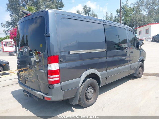 WD4PE7CD0HP412161 Mercedes-Benz Sprinter 2500 Standard Roof V6