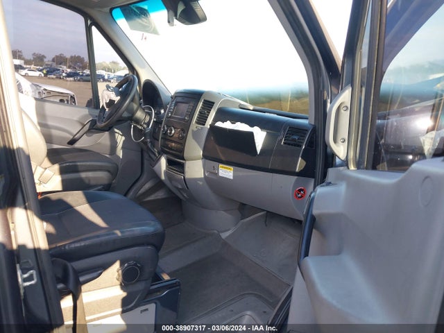 WD4PE7CD0HP412161 Mercedes-Benz Sprinter 2500 Standard Roof V6