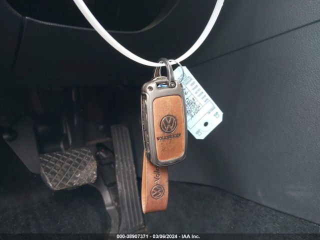 1VWBA7A34JC033541 Volkswagen Passat 2.0t Se