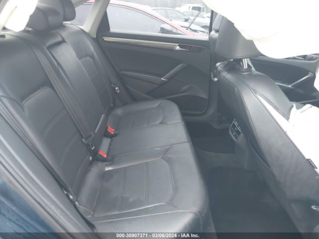 1VWBA7A34JC033541 Volkswagen Passat 2.0t Se