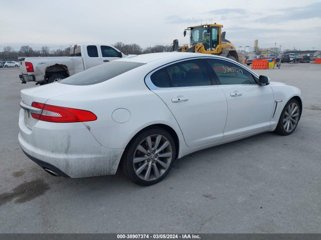 2012 JAGUAR XF SAJWA0HB7CLS40602 Photo 3