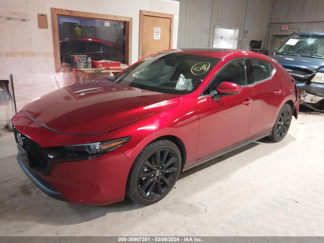 Mazda Mazda3 Premium 2022 JM1BPAML4N1502879 Image 2