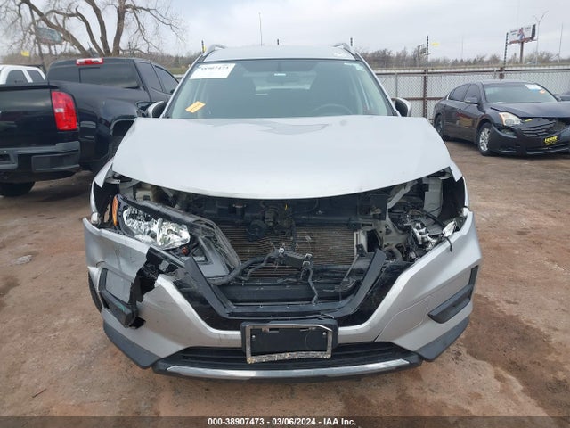 Nissan ROGUE SV 2017 5N1AT2MT2HC881382 Image 13