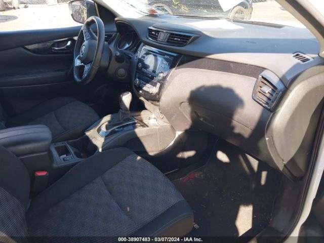 JN1BJ1CR3HW124457 Nissan Rogue Sport Sv