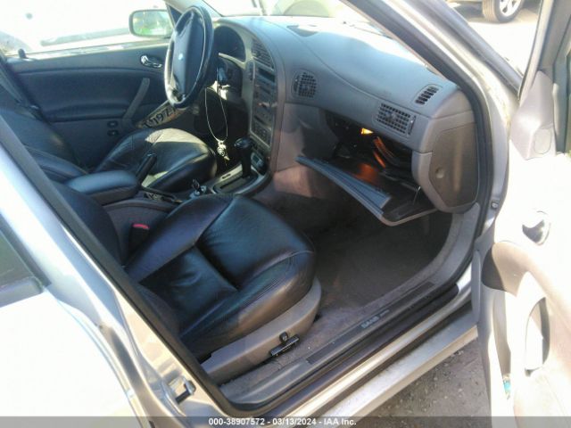 2002 SAAB 9-5 YS3EH49G723048000 Photo 4