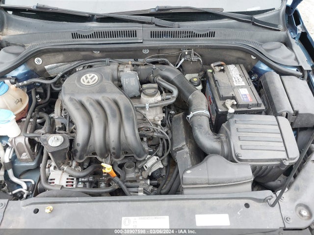 3VW2K7AJ1FM259747 Volkswagen Jetta 2.0l S