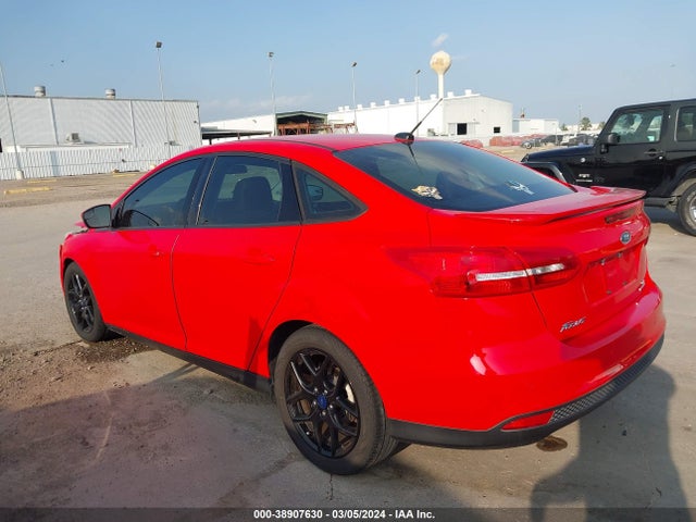 Ford FOCUS SE 2016 1FADP3F2XGL267443 Image 3
