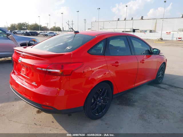Ford FOCUS SE 2016 1FADP3F2XGL267443 Image 4