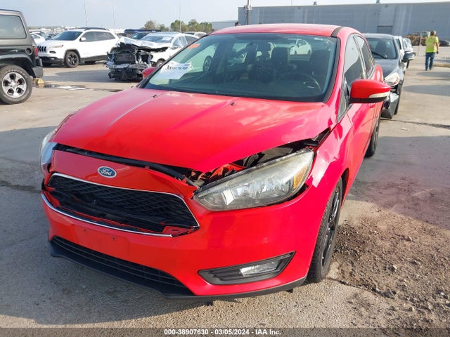 Ford FOCUS SE 2016 1FADP3F2XGL267443 Image 6