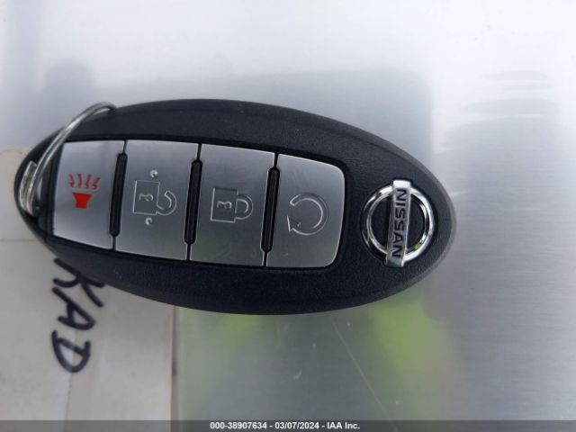 5N1DR2MM8JC611647 Nissan Pathfinder Sv