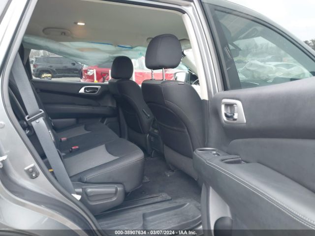 5N1DR2MM8JC611647 Nissan Pathfinder Sv