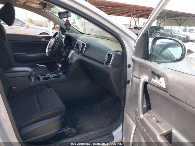 KIA Sportage Lx 2018 KNDPM3AC0J7332347 Image 5