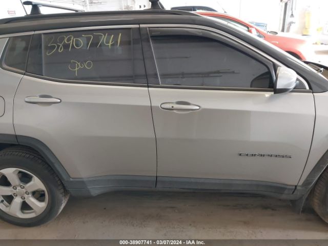 3C4NJDBB7KT629091 Jeep Compass Latitude 4x4