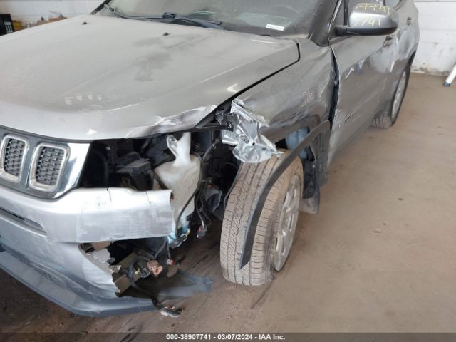 3C4NJDBB7KT629091 Jeep Compass Latitude 4x4