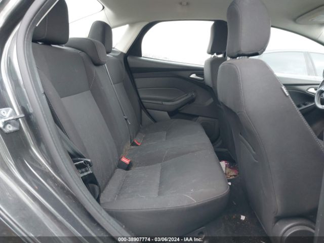 1FADP3F2XHL244018 Ford FOCUS SE