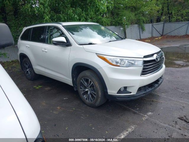 Toyota Highlander Xle V6 2016 5TDJKRFH2GS252680 Image 1