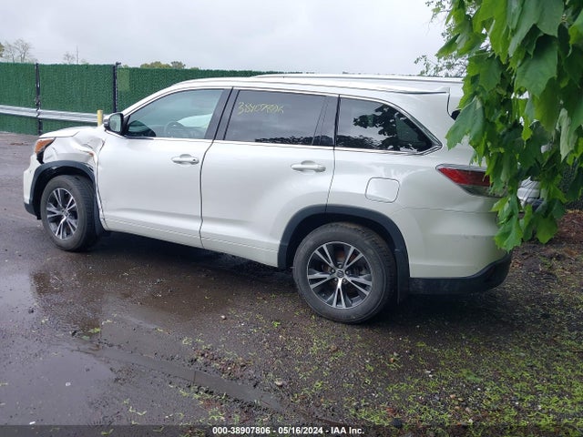 Toyota Highlander Xle V6 2016 5TDJKRFH2GS252680 Image 3