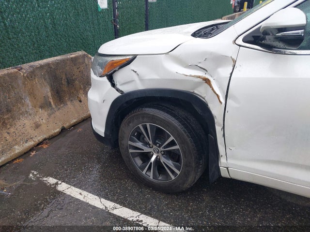 Toyota Highlander Xle V6 2016 5TDJKRFH2GS252680 Image 6