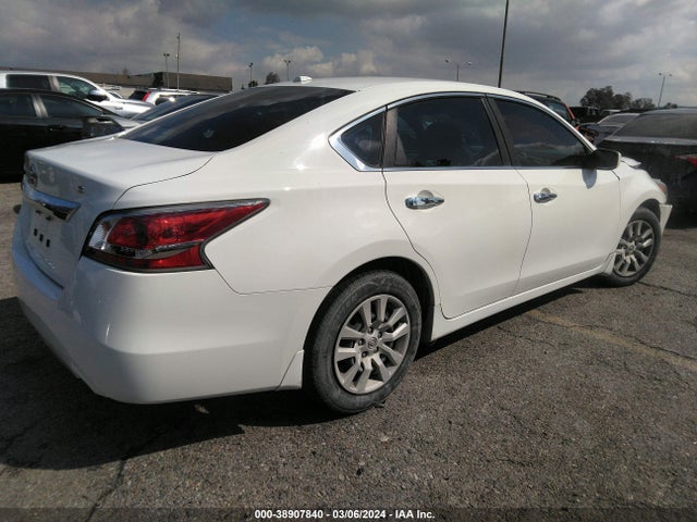 Nissan Altima 2.5 S 2015 1N4AL3AP7FC443915 Image 4