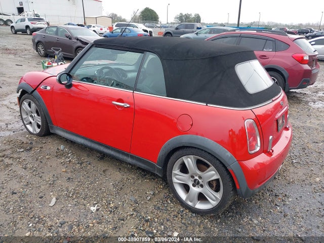2006 MINI COOPER S WMWRH33546TF89070 Photo 2