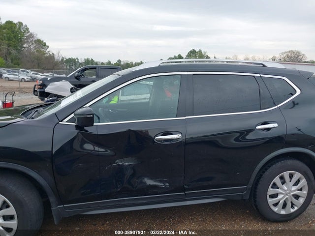 Nissan ROGUE S 2017 JN8AT2MT9HW401670 Image 14