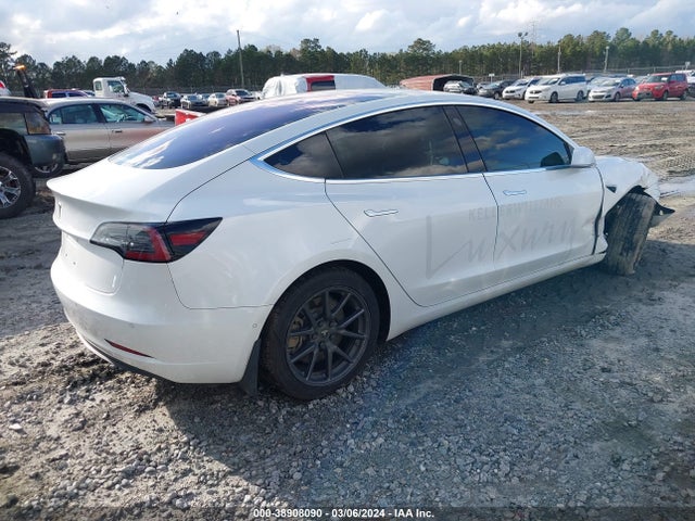 Tesla Model 3 Long Range/mid Range 2018 5YJ3E1EA1JF014899 Image 4