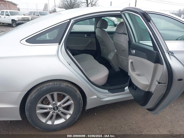 Hyundai Sonata 2017 5NPE24AF3HH552536 Image 8