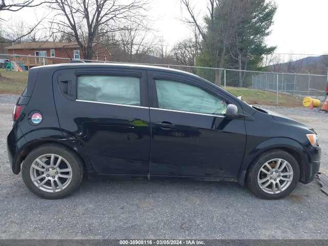 Chevrolet Sonic Lt Auto 2016 1G1JC6SH1G4168095 Image 13