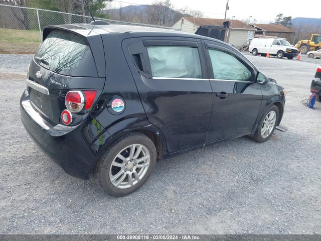Chevrolet Sonic Lt Auto 2016 1G1JC6SH1G4168095 Image 4