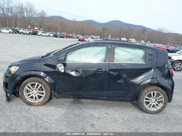 Chevrolet Sonic Lt Auto 2016 1G1JC6SH1G4168095 Image 6