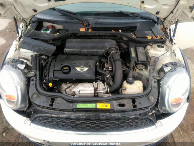 2011 MINI COOPER S WMWSV3C58BTY13362 Photo 9