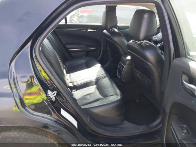 2C3CCAKG8JH268686 Chrysler 300 Limited Awd
