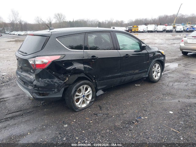 Ford ESCAPE SE 2017 1FMCU9GD2HUA97992 Image 4